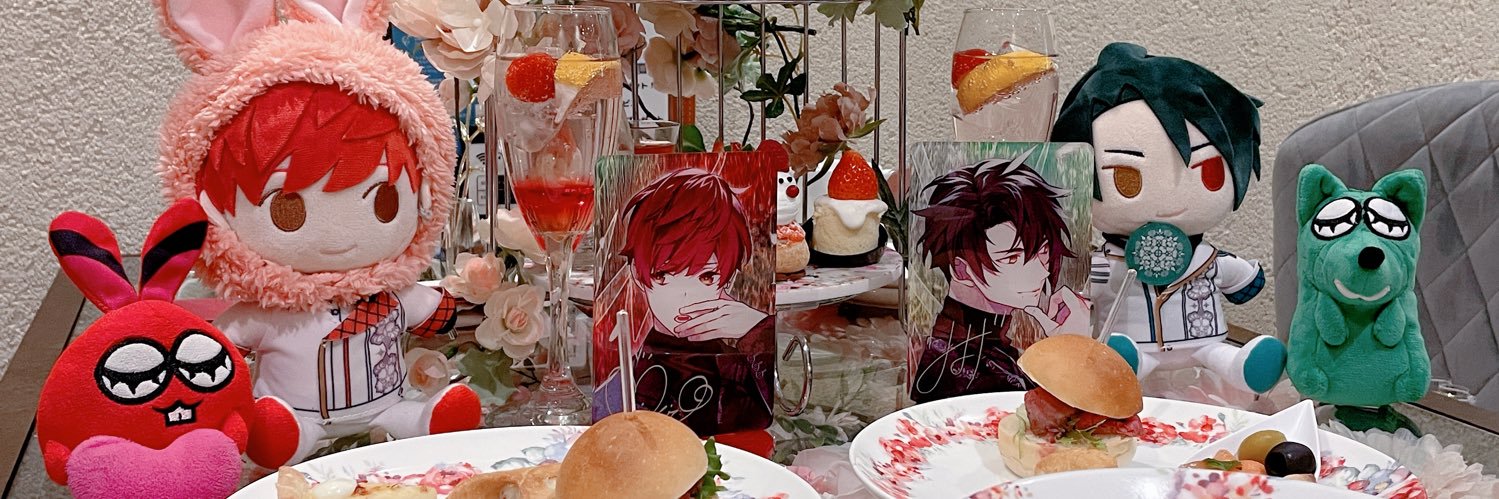 yooleule's profile banner image