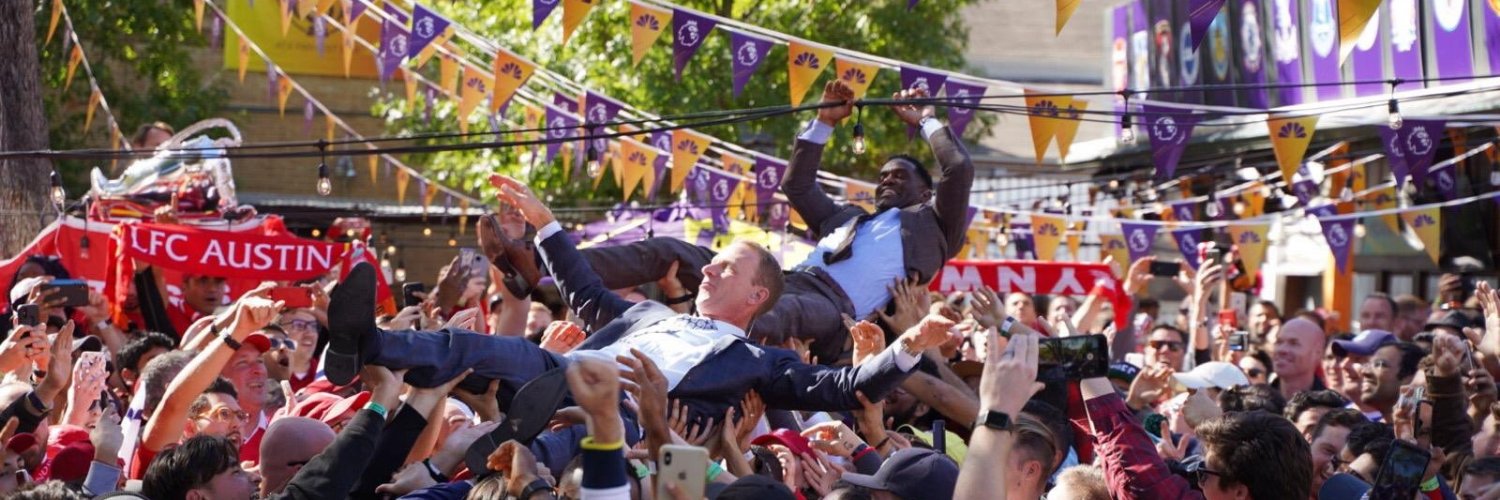 The 2 Robbies banner