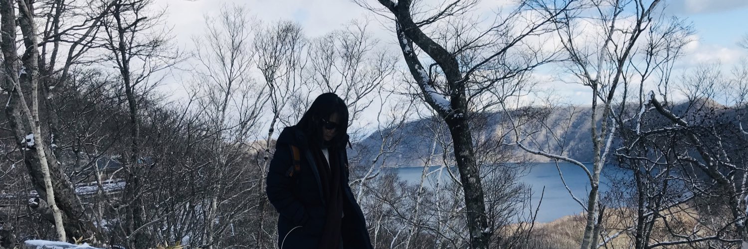 rosemantik's profile banner image