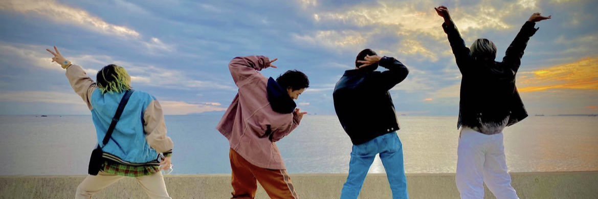 Beee_367's profile banner image