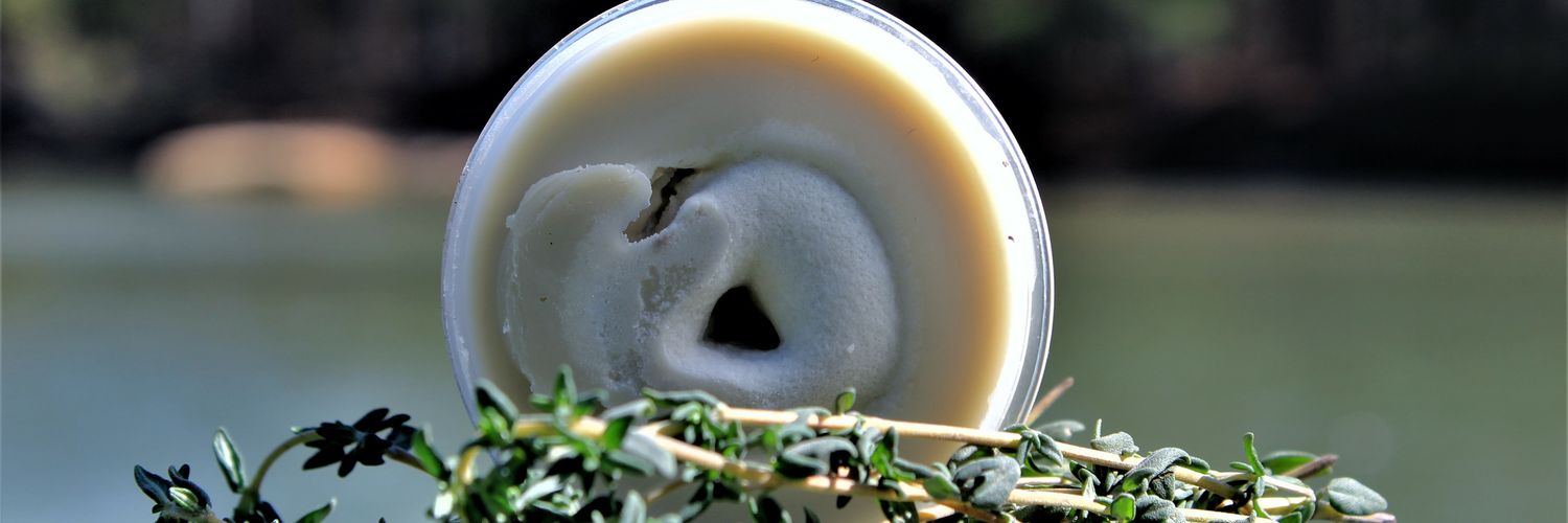 Monimoisturizer's profile banner image