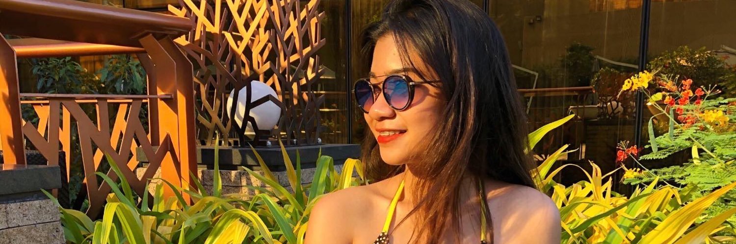 zarahfernando_'s profile banner image