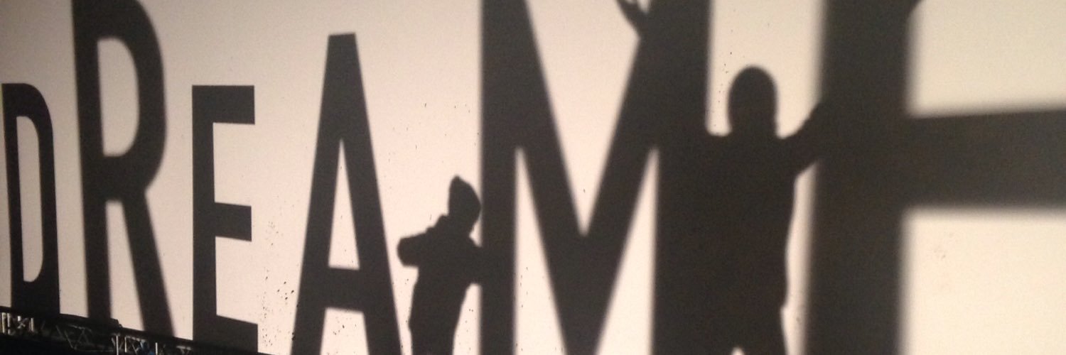 pen2144's profile banner image