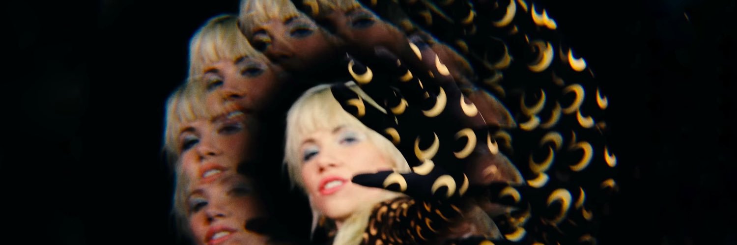 silkcarly's profile banner image