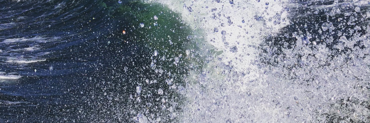 laaayney's profile banner image