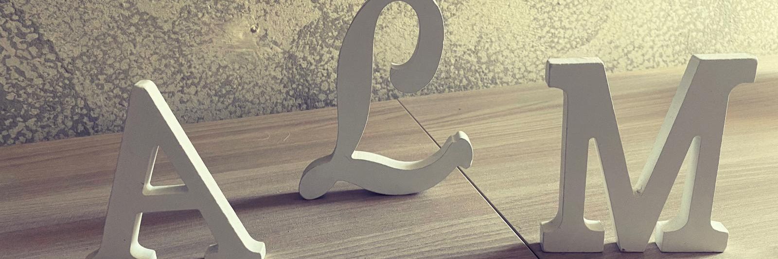 ᗩᒪEᔕᔕIO EᑭIᖴᗩᑎI banner