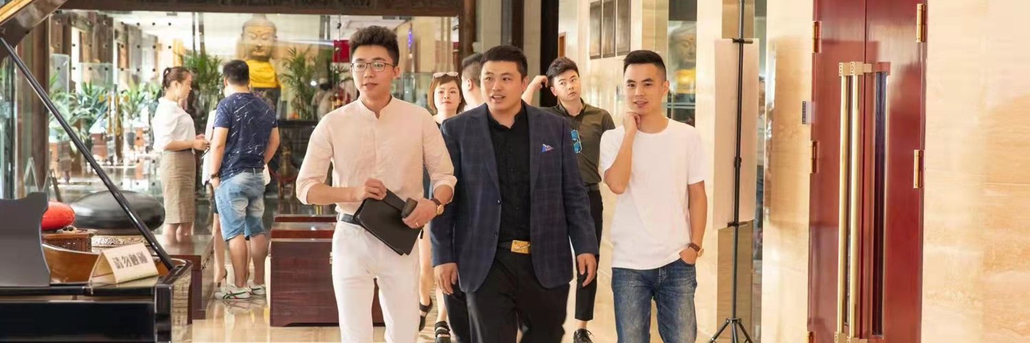 yangwang8000's profile banner image