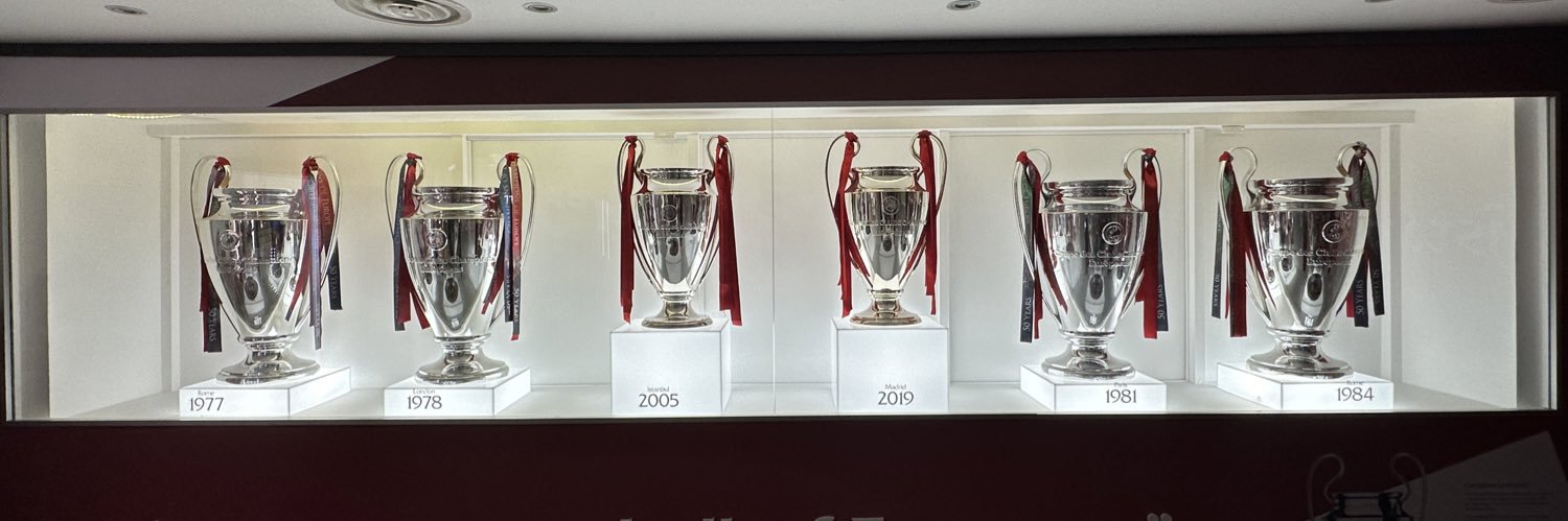 AlbaFenando's profile banner image