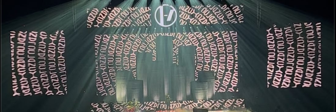 Mikks |•/✨ banner