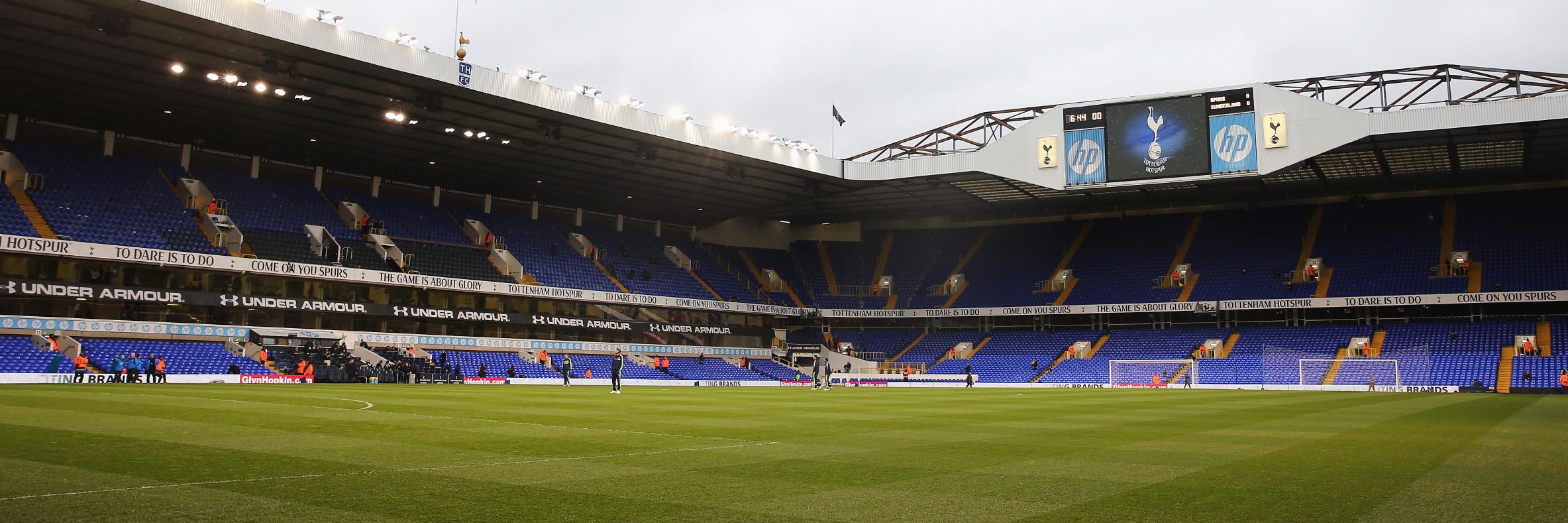 Read Tottenham banner