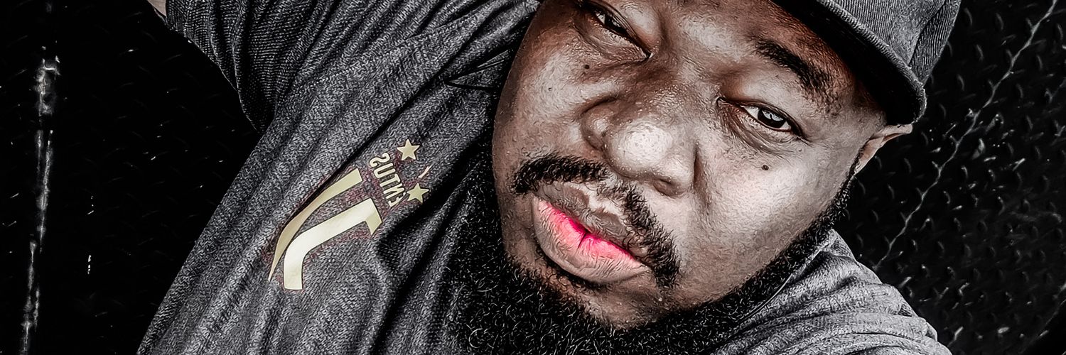 ejis7's profile banner image