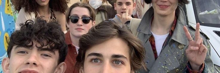 𝚈𝚞𝚛𝚒ᵛ 📖 A guerra dos tronos banner