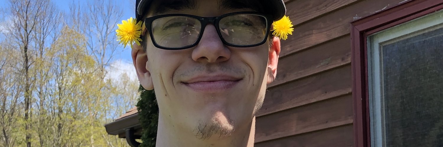 chloep_33's profile banner image