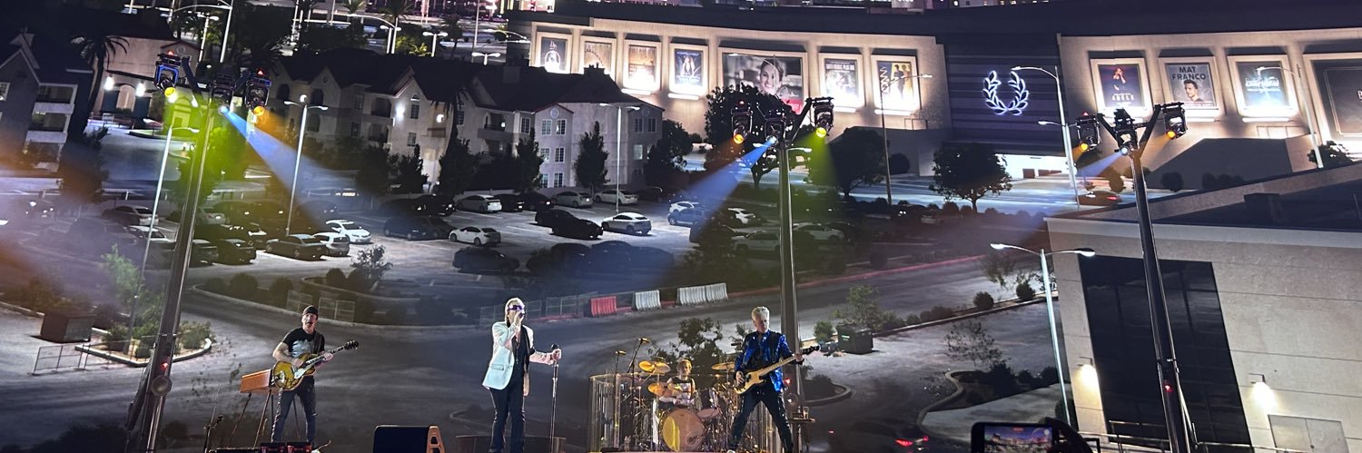 u2julian's profile banner image