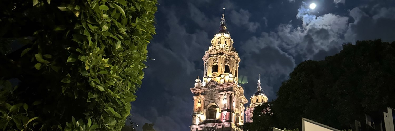 Daniel González banner