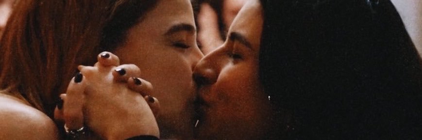 amandamendes201's profile banner image