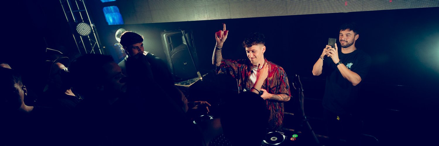 dubformat's profile banner image