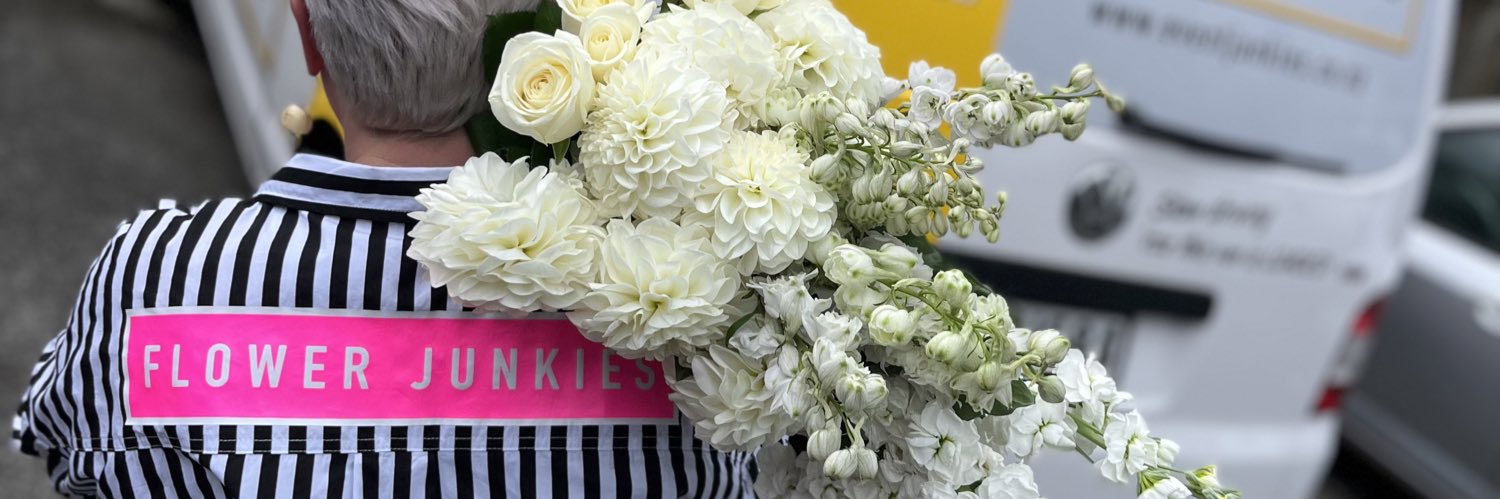 IAMANNIEO's profile banner image