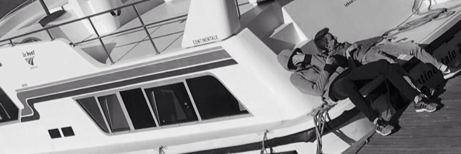 Axelle_sny's profile banner image