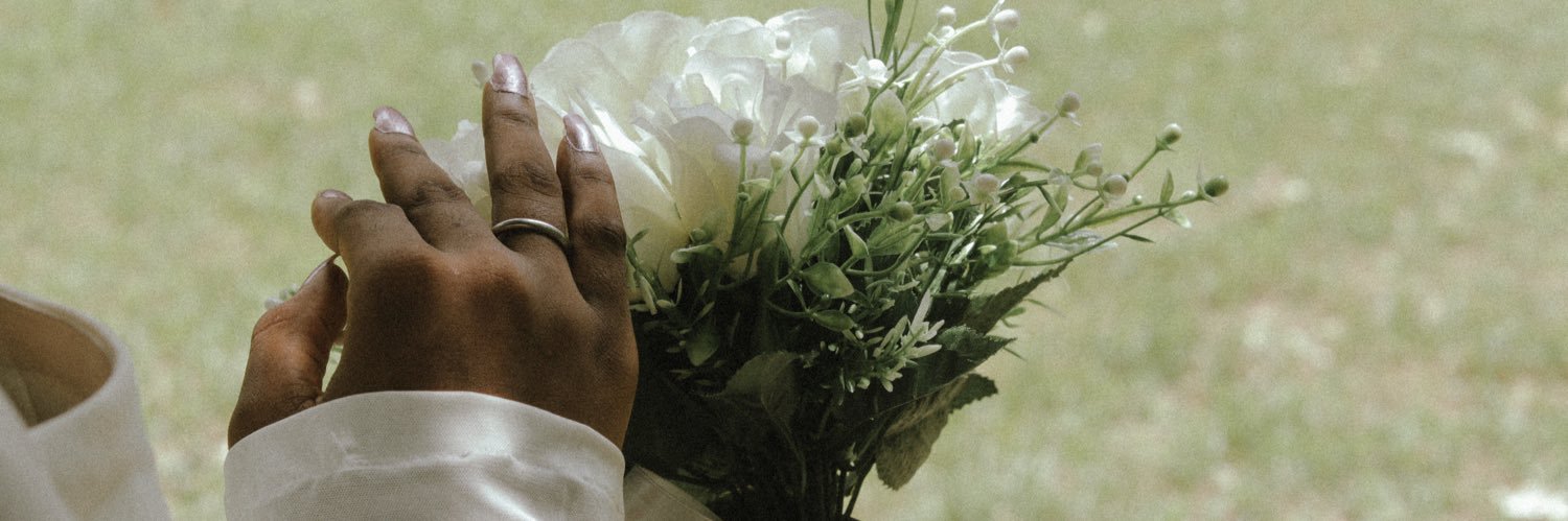 taralagh_'s profile banner image