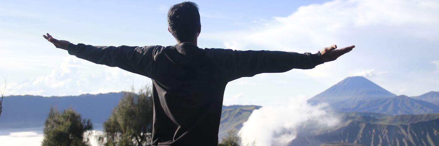 yh0ga_ade's profile banner image
