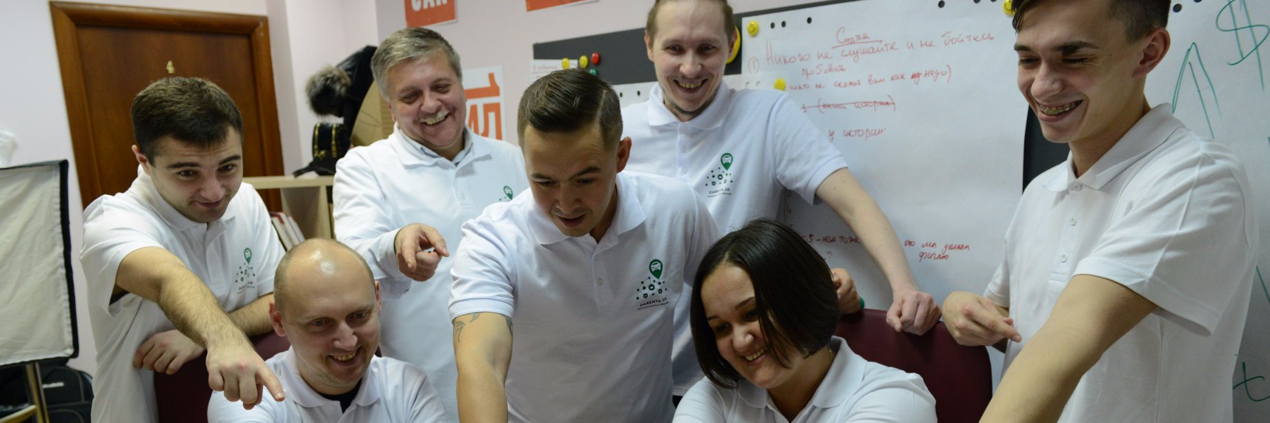 darenta_com's profile banner image