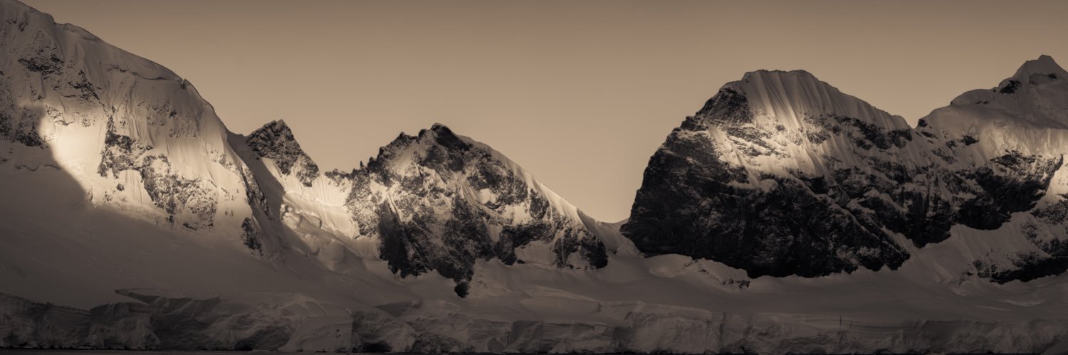 joelabear's profile banner image