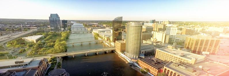 LadiesthatUX GR banner