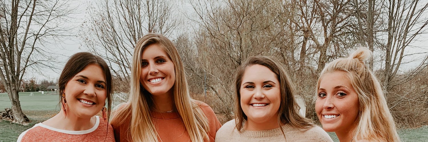 daniellem_32's profile banner image