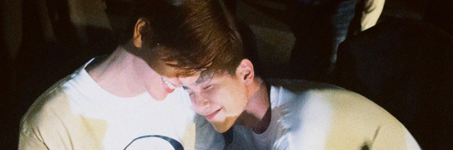 Momayboo's profile banner image