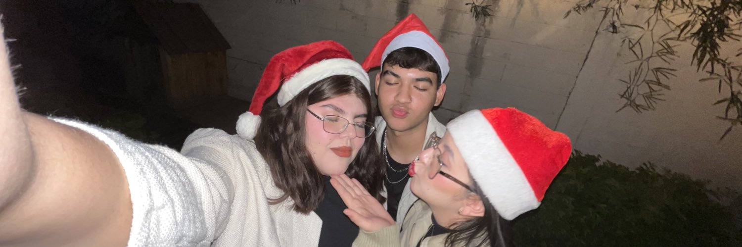 AngieSaucedaa's profile banner image
