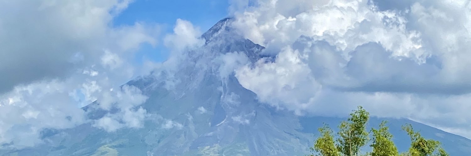 Itsmedenel's profile banner image