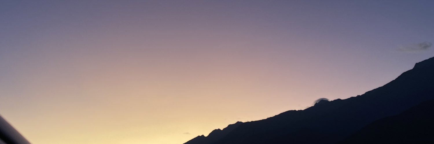 isabelach21's profile banner image