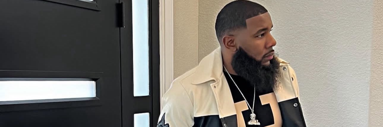AdrianDolemon's profile banner image
