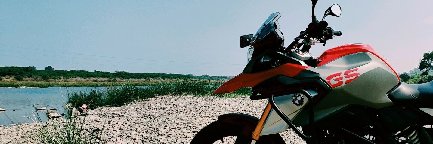 ranenavin's profile banner image
