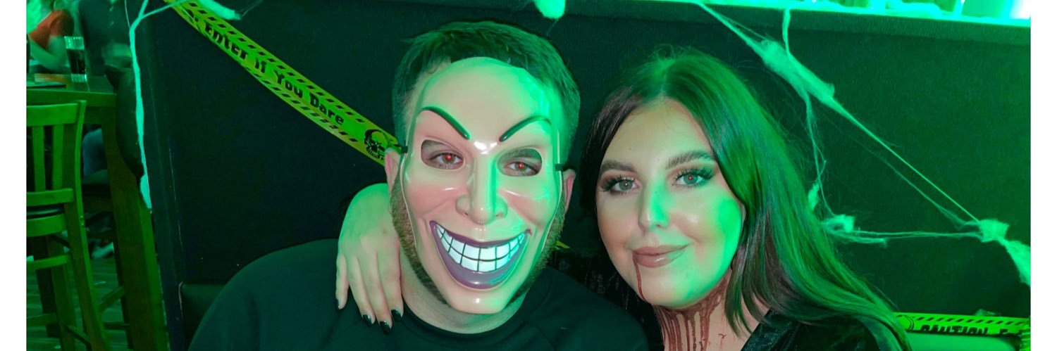 coralschulz's profile banner image
