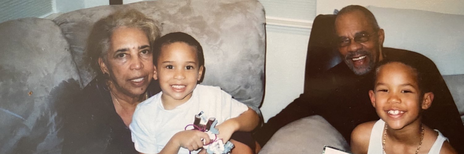 RobinsonRoyalty's profile banner image