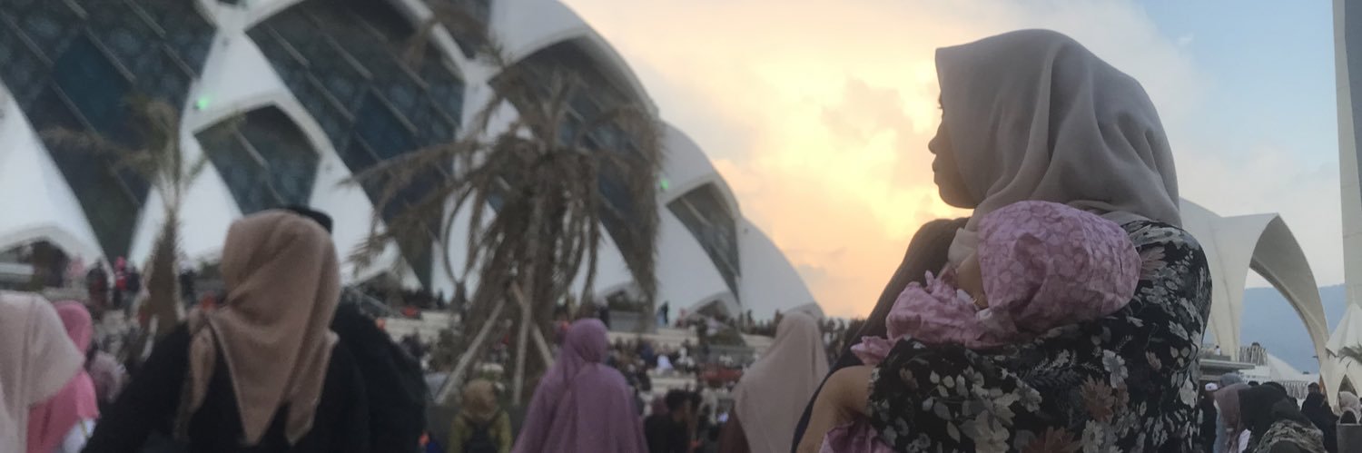 bachmidrey's profile banner image
