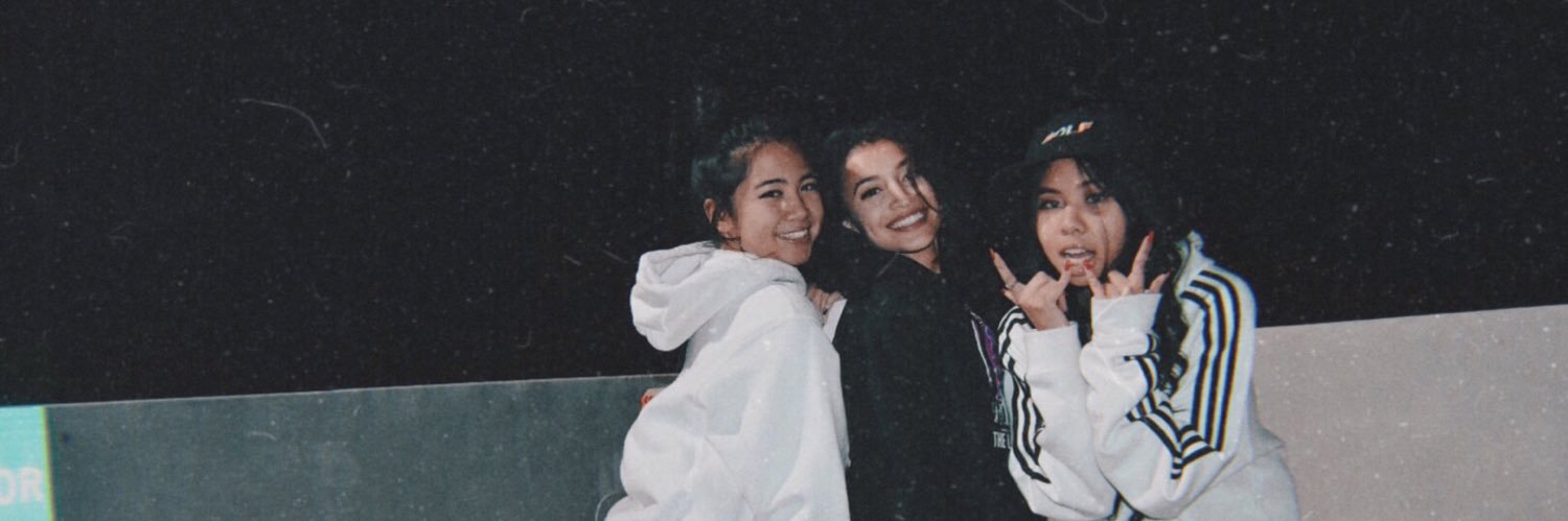 karen but also yasmin🌙 banner