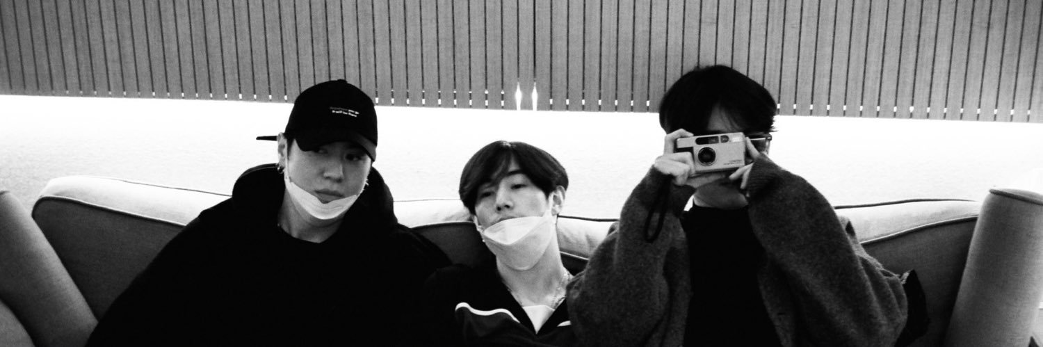 p ₊ slow banner