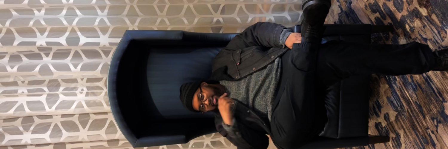 AveryTooWavy's profile banner image