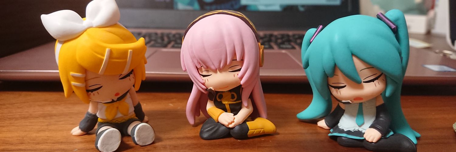pause582's profile banner image