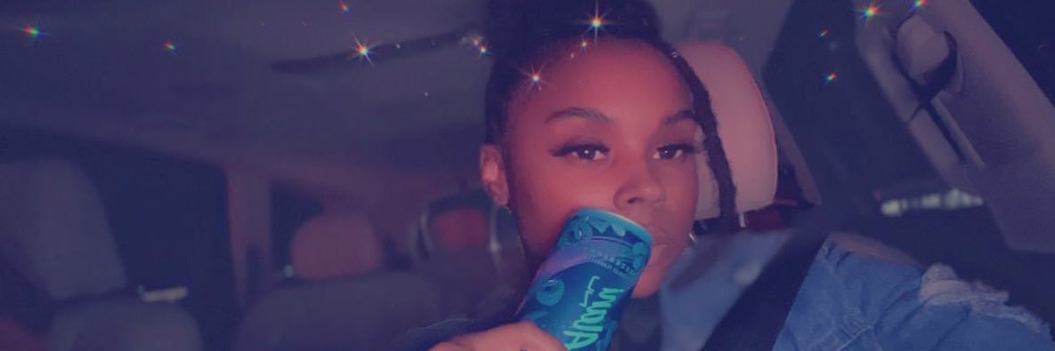 yea_thatsherr's profile banner image