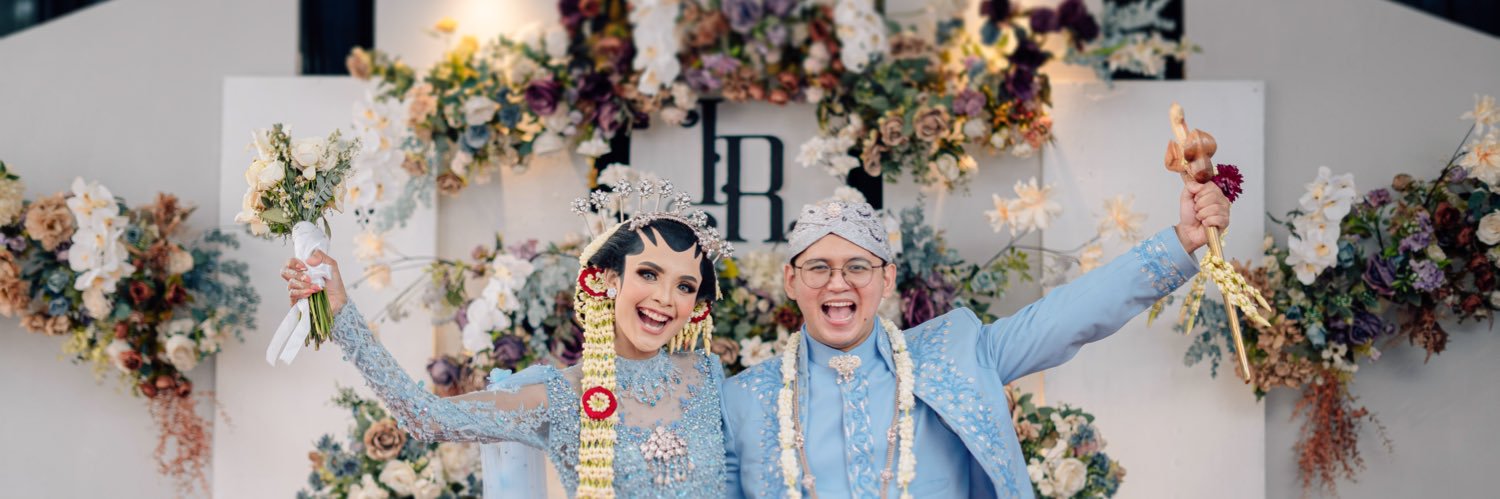 indyindo's profile banner image