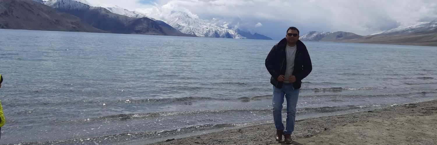manishgusain's profile banner image