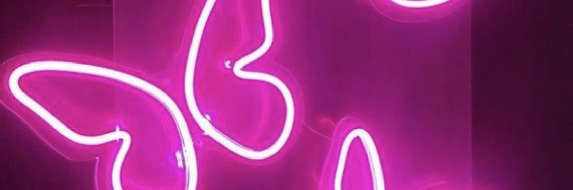 desireeirenee's profile banner image