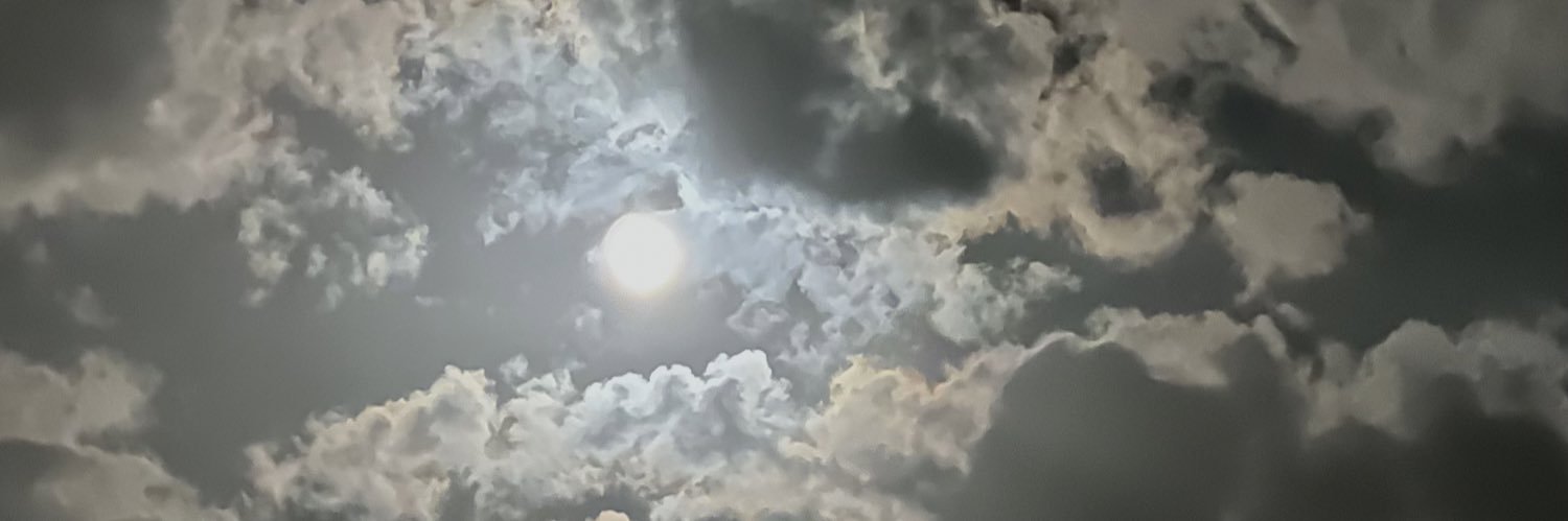 _luminos's profile banner image