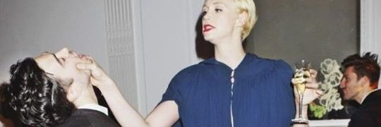 Gigi Aes Sedai ☀️🌺 banner