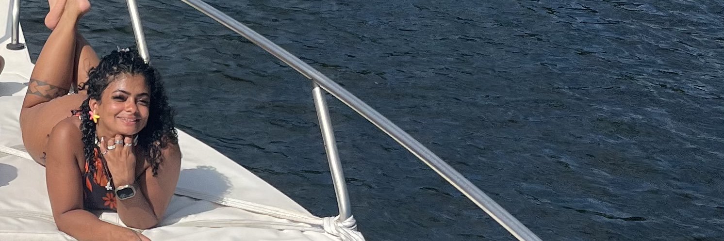 MouraTaiara's profile banner image