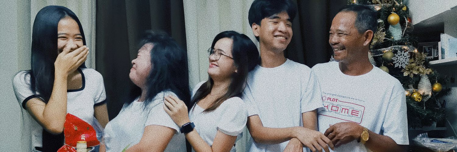 00_rheaa's profile banner image